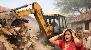 बेटी की लव मैरिज से नाराज़ पिता बना ‘बुलडोजर बाबा’, JCB से दामाद का घर ढहाया