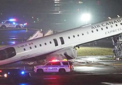 विमान हादसे में पायलट और को-पायलट की मौत, आडियो में कंट्रोलर कह रहा………..रुको, रुको, रुको! ट्रक