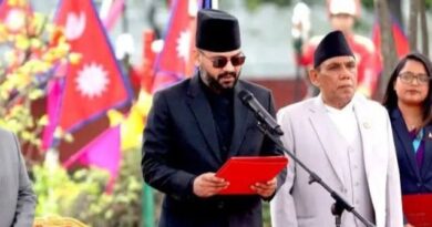 नेपाल के पीएम बालेन शाह का बड़ा कार्रवाई, पूर्व मंत्री गिरफ्तार – घर से बरामद हुए नोटों के ढेर