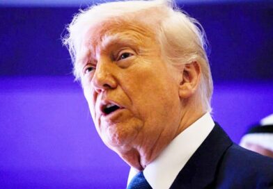 एपस्टीन ने कराई थी ट्रम्प से मुलाकात, नाबालिग थी जब दोनों ने किया यौन शोषण