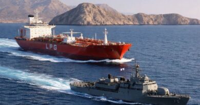 ईरान ने भारत-रूस समेत 5 देशों के जहाजों को होर्मुज स्ट्रेट से गुजरने की अनुमति दी