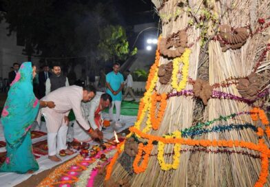 मुख्यमंत्री निवास पर होलिका दहन-  मुख्यमंत्री श्री भजनलाल शर्मा ने की प्रदेश में सुख-समृद्धि की कामना