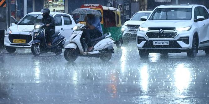 मध्य प्रदेश में मौसम ने बदली करवट, 34 जिलों में अलर्ट; ओले, बारिश और तेज आंधी का खतरा