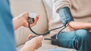रोज बीपी की दवा लेते हैं? पहले करा लें यह जरूरी जांच