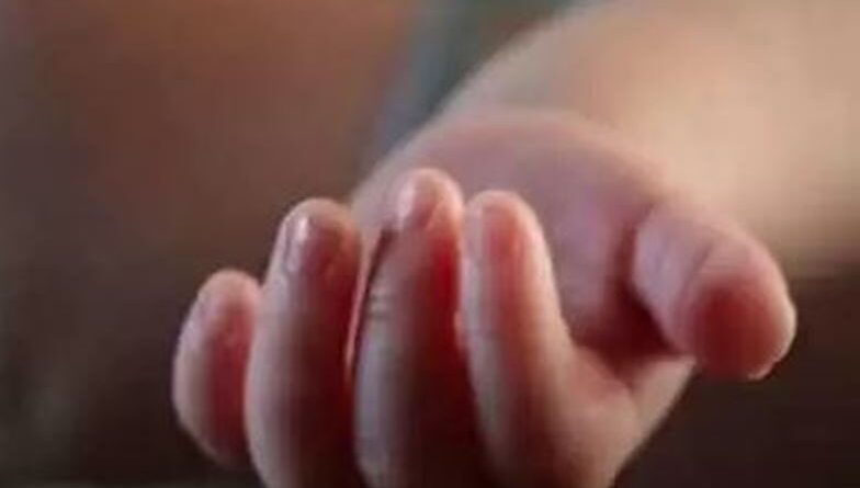 MP में दिल दहला देने वाली वारदात: बेटी होने से नाराज पति ने पत्नी और 4 महीने की बच्ची पर फेंका एसिड