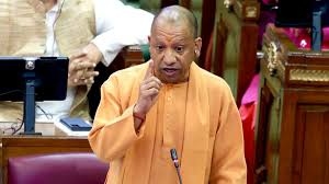 Yogi Adityanath की सख्त चेतावनी: कमजोर को उजाड़ने वालों को किसी भी हाल में बख्शा नहीं जाएगा