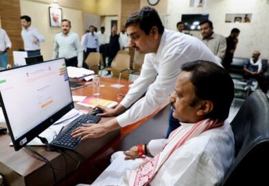 उप मुख्यमंत्री शुक्ल ने स्वयं अपना स्वगणना फॉर्म भरा