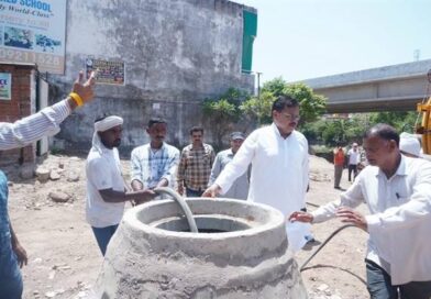 सुपर सकर मशीन द्वारा लगातार चौथे दिन तानसेन नगर में सीवर सफाई कार्य जारी