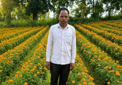 फूलों की खुशबू से महकी किस्मत ईश्वरचरण पैकरा का