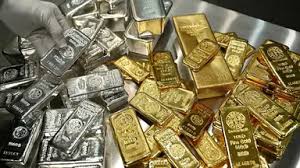 दलाल स्ट्रीट में गिरावट, फिर भी चमका सर्राफा बाजार; जानें सोना-चांदी के भाव