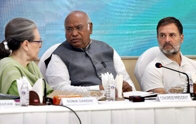 आरोपों की बौछार के बीच, पश्चिम बंगाल में कांग्रेस ने उतारी स्टार प्रचारकों की फौज 