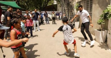 कोहली ने बच्चों से कहा—सपनों से ईमानदार रहो, सफलता खुद मिलेगी