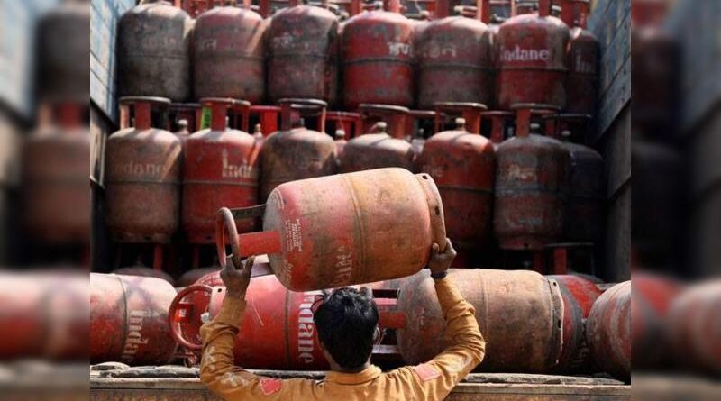 नए वित्त वर्ष की शुरुआत महंगाई से, LPG सिलेंडर के दाम में बढ़ोतरी