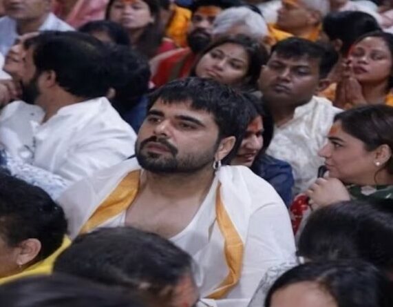 महाकालेश्वर मंदिर में निंजा की आंखें नम, भस्म आरती में डूबे भक्ति भाव में