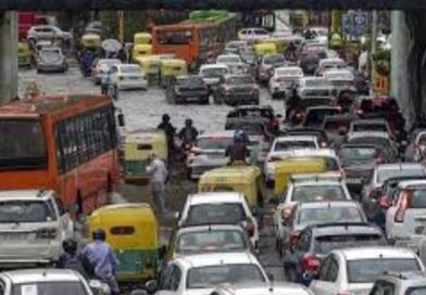 सरकारी गाड़ियों की लापरवाही: बिना PUC दिल्ली की सड़कों पर दौड़ रहे सरकारी वाहन, NGT में खुलासा