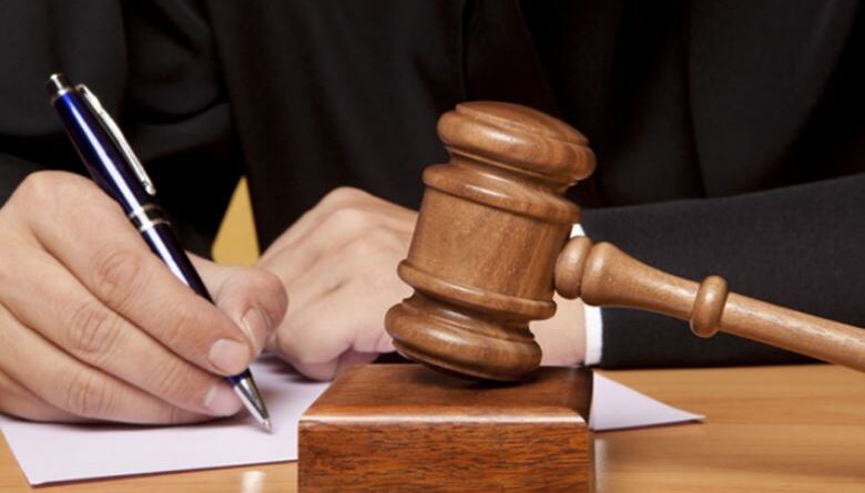 जजों के खिलाफ कार्रवाई इतनी मुश्किल क्यों? 