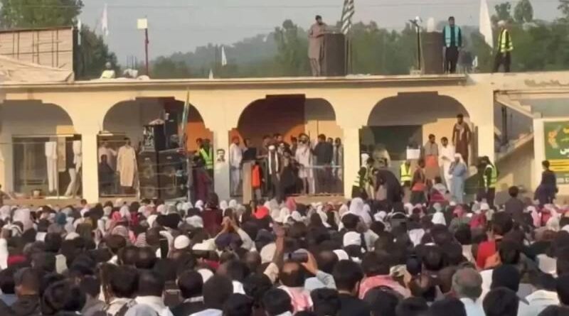 PoK को लेकर फिर गरमाई सियासत, प्रदर्शनकारियों ने पाकिस्तान सरकार को घेरा