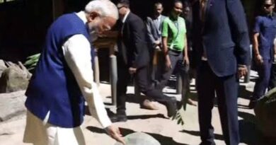 सेशेल्स में PM मोदी का भव्य स्वागत, राष्ट्रपति पैट्रिक के साथ पिया नारियल पानी, कछुओं को खिलाईं पत्तियां
