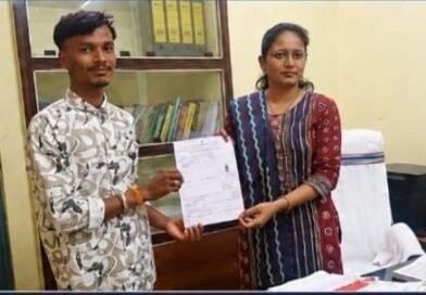 सीएम हेल्पलाइन 1076 बनी उम्मीद, 7 वर्षों बाद मुकुंद को मिला पहचान का अधिकार