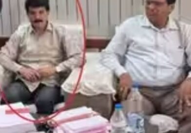 आगर में लोकायुक्त का बड़ा एक्शन, ₹50 हजार रिश्वत लेते बाबू रंगे हाथ गिरफ्तार