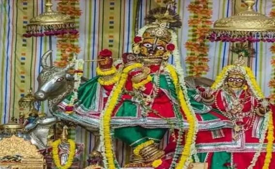 जयपुर में भाइयों से पहले गोविंद देव जी को क्यों बांधी जाती है राखी?