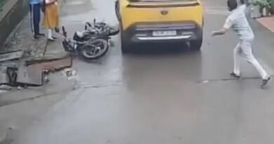 कार की टक्कर से पिता-बेटी घायल, मदद के बजाय चालक पर अकड़ दिखाने का आरोप