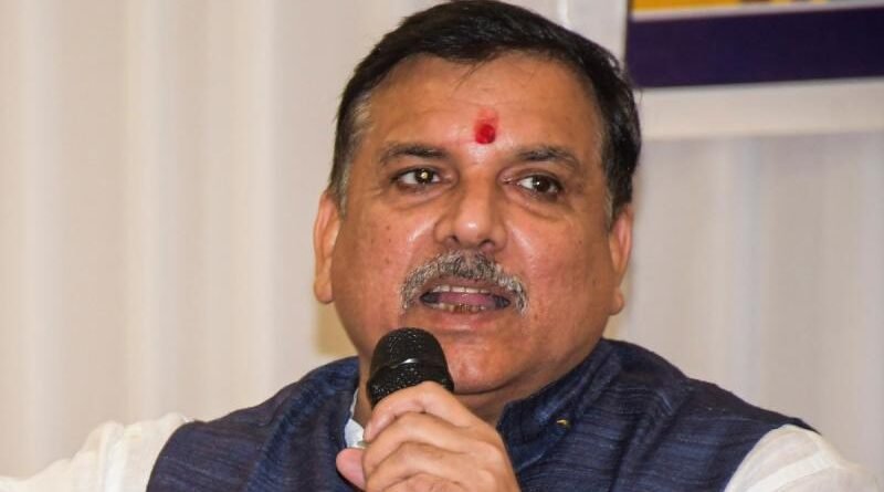 अखिलेश के बैठक से दूरी बनाने पर सियासत तेज, संजय सिंह ने कांग्रेस को घेरा