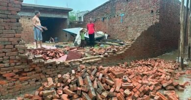 रतलाम में दर्दनाक हादसा, बारिश के बाद गिरी दीवार की चपेट में आई बच्ची की मौत