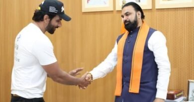 ‘यहां आना बहुत जरूरी था’, बिहार पहुंचकर सोनू सूद ने बाढ़ प्रभावितों से की मुलाकात