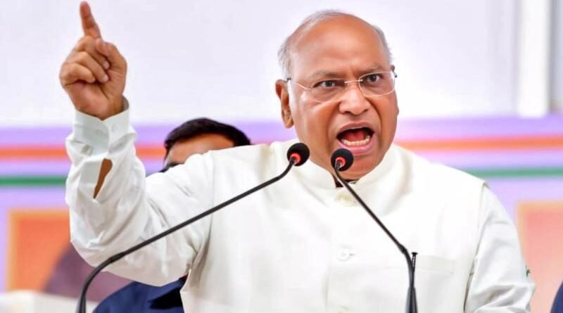 मोदी-शाह पर खरगे का निशाना, चुनाव आयोग और राहुल गांधी को लेकर क्या कहा?