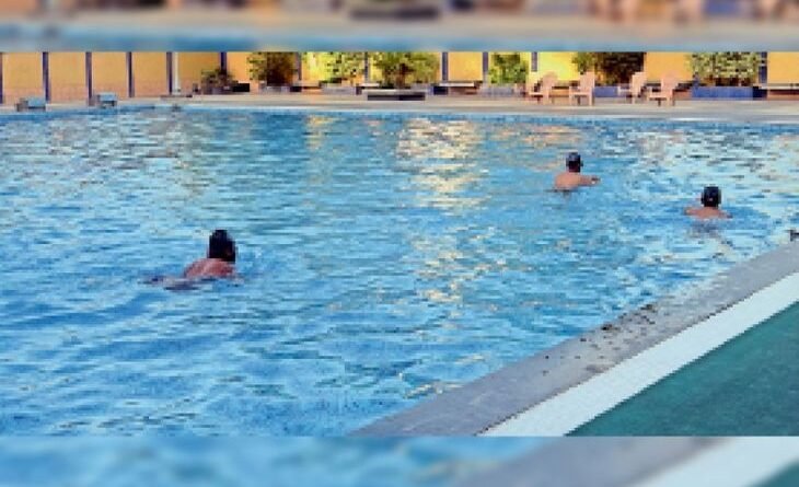 5 स्टार होटल में बड़ा हादसा, स्विमिंग पूल में करंट से दो की मौत