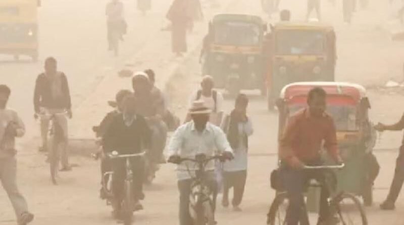 रावण दहन के बाद दिल्ली-NCR में बढ़ा प्रदूषण, हवा की गुणवत्ता बिगड़ी