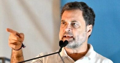 खड़गे, सोनिया और प्रियंका गांधी समेत कई नेता पहुंचे राहुल के घर, क्या तय होगी आंदोलन की अगली रणनीति?